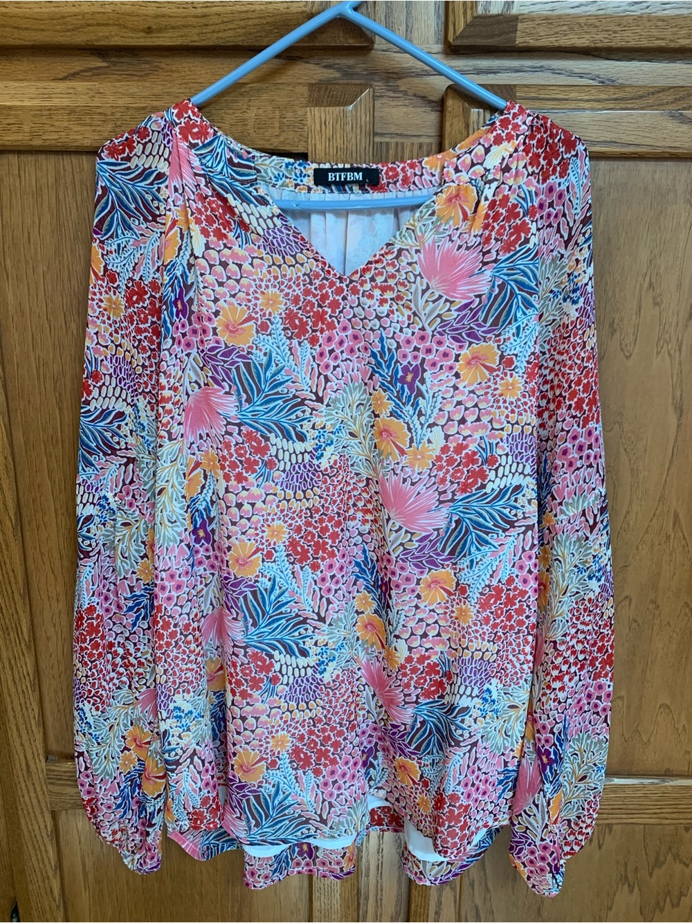 BTFBM Pink Floral V-Neck Long-Sleeve Blouse